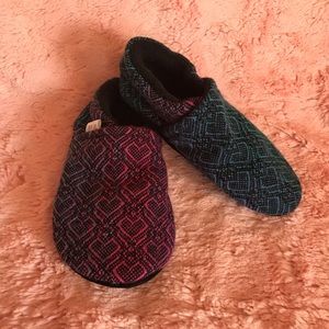 Yay Baby Boutique Handmade Woven Wrap Scrap Slippers - Size 8T